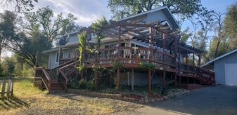 Building Photo - 48790 Quail Dr