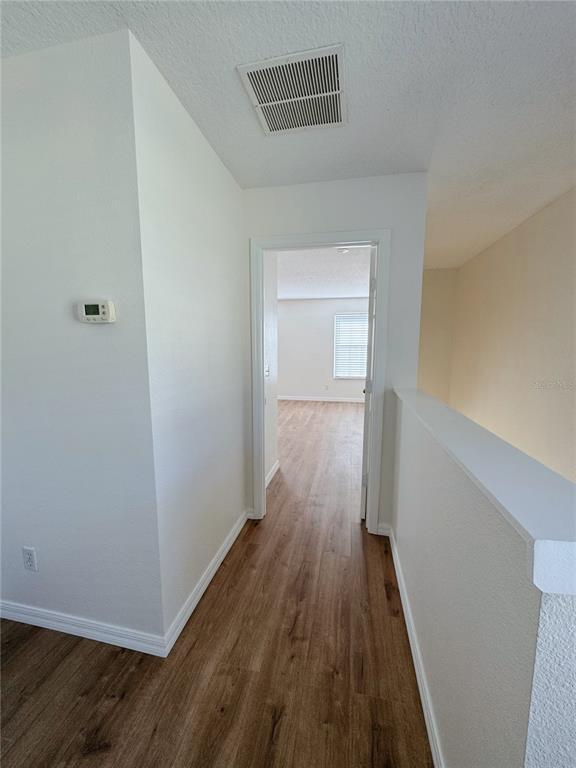 Building Photo - 760 Cresting Oak Cir