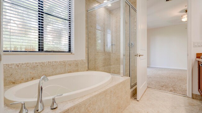 Building Photo - 3055 NW 126th Ave