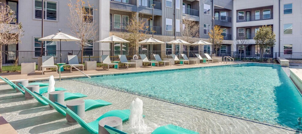 Building Photo - 8153 Beaver Dm St