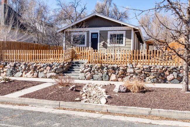 Primary Photo - Stunning Remodeled Downtown Craftsman 3BD ...