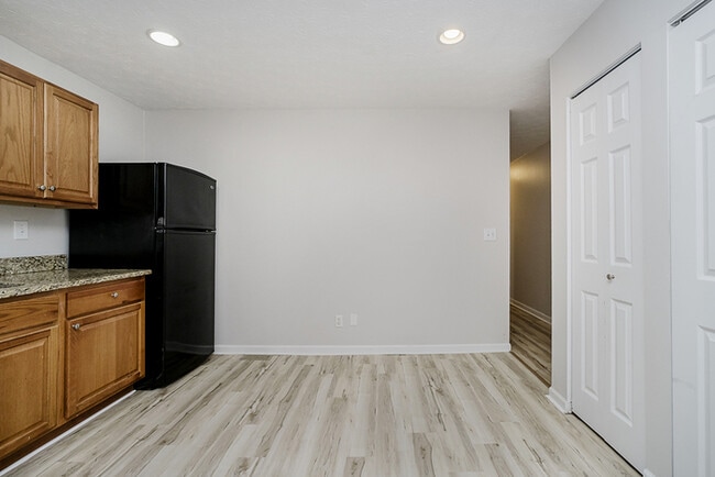 Building Photo - Bright & Inviting 2BR Home Near the Monon Center