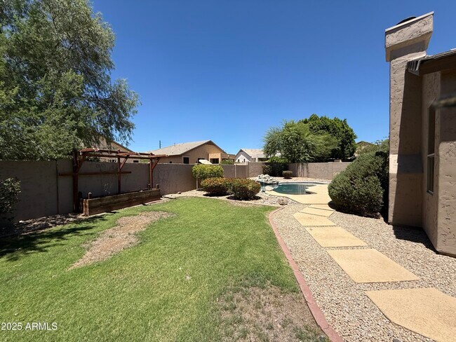 Building Photo - 21570 N 72nd Way