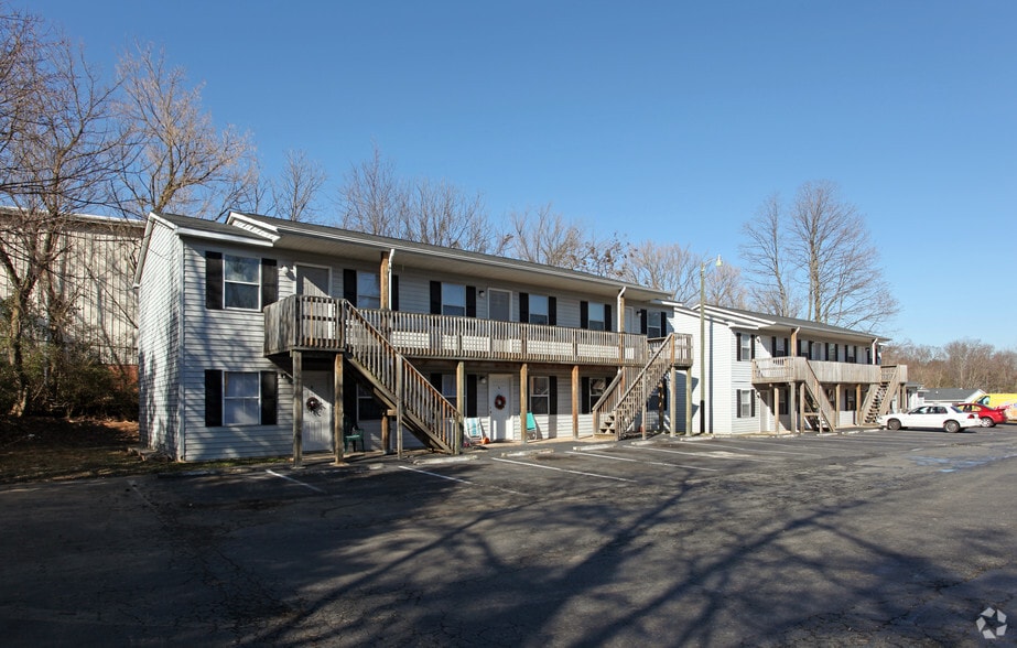 Pelham Place 308320 Jefferson St Kernersville NC 27284 Apartment