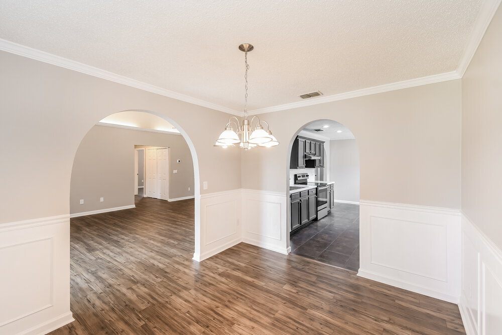 Building Photo - 7957 Macinnes Dr
