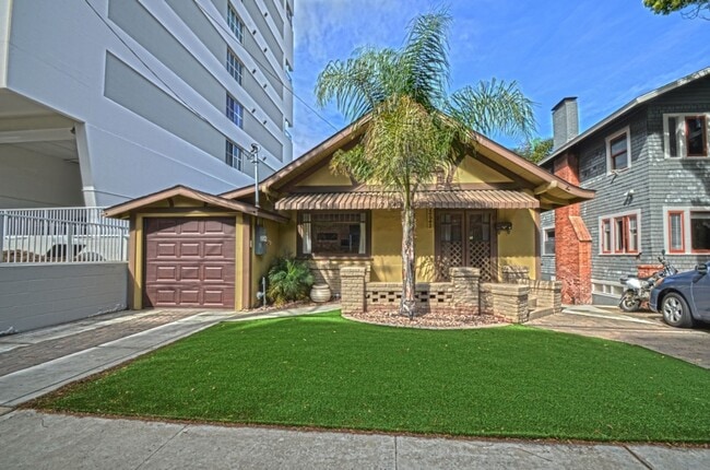 Building Photo - Beautifully Renovated Craftsman with Private Yard & Guest Suite in Prime Bankers Hill