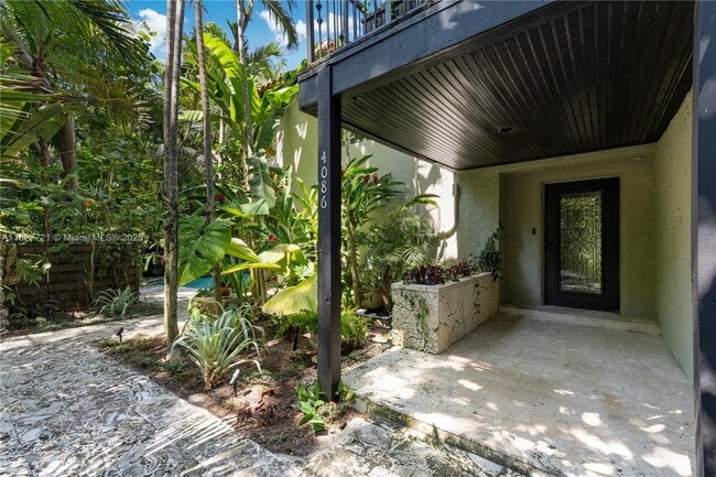 Building Photo - 4086 Raynolds Ave
