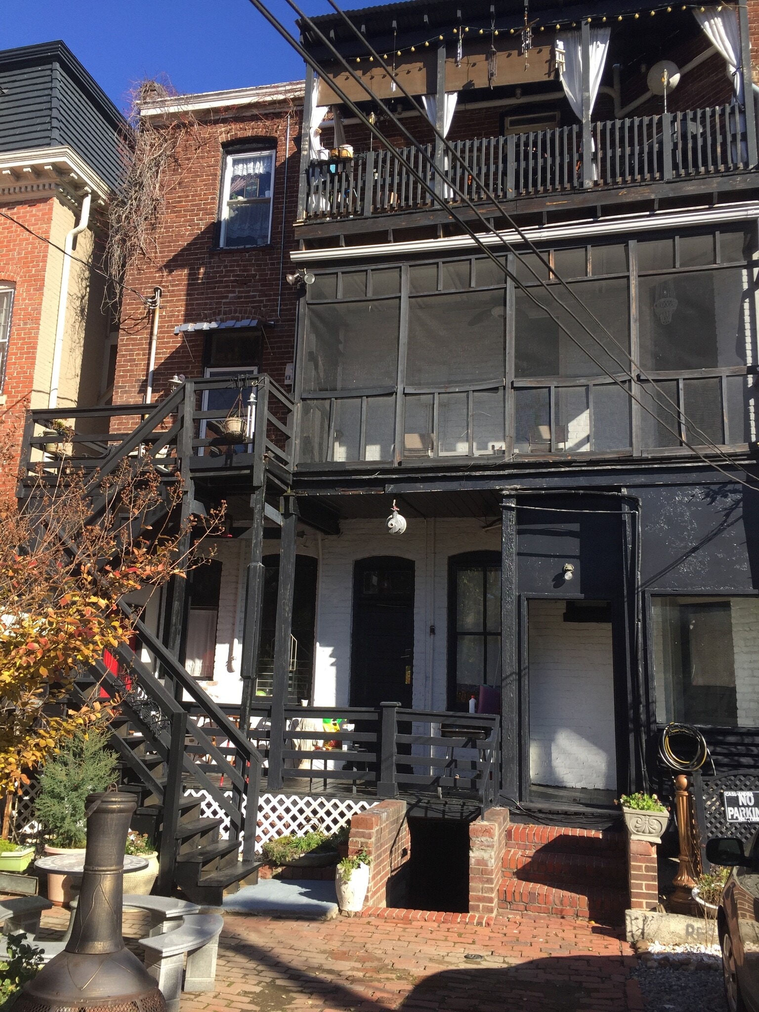 Building Photo - 1013 W. Franklin St