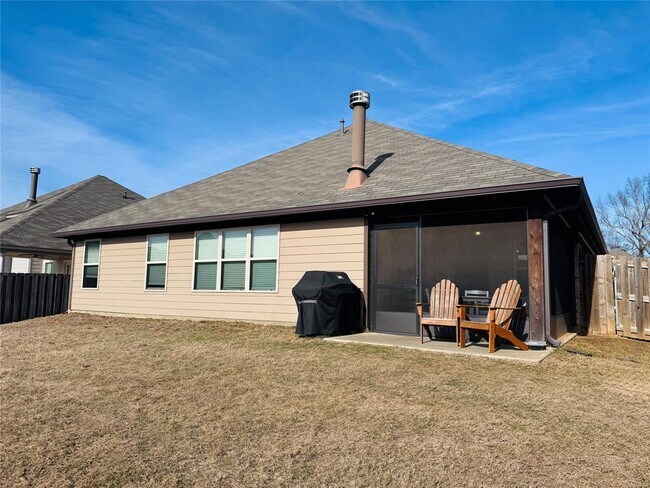 Building Photo - 730 Hedgefield Way