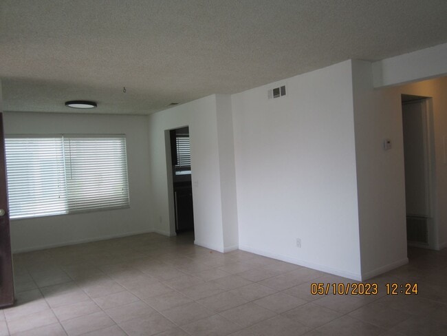Building Photo - SPACIOUS 2 STORY CONDO
