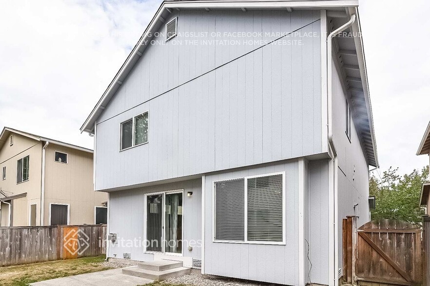 Building Photo - 18533 100th Ave E
