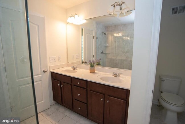 Building Photo - 1600 Hudgins Farm Cir