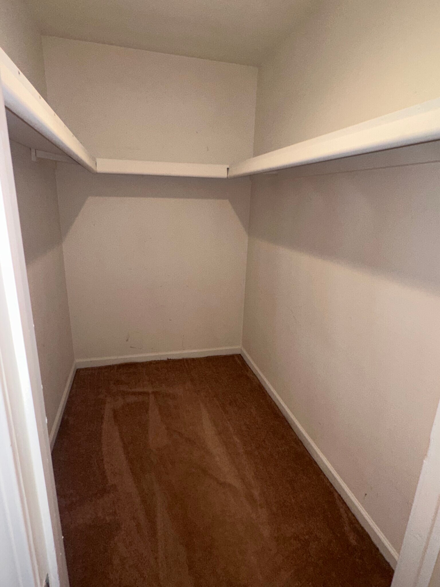 Building Photo - 2777 Davison Ave