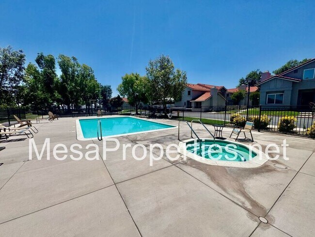 Building Photo - 9900 Highland Ave