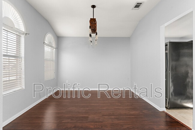 Building Photo - 3308 Catalina Dr
