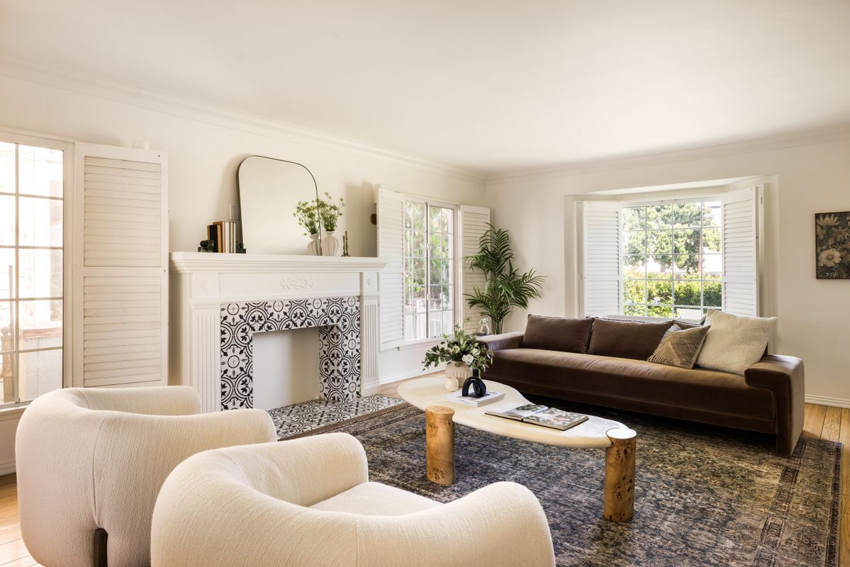 Building Photo - 4002 W Adams Blvd