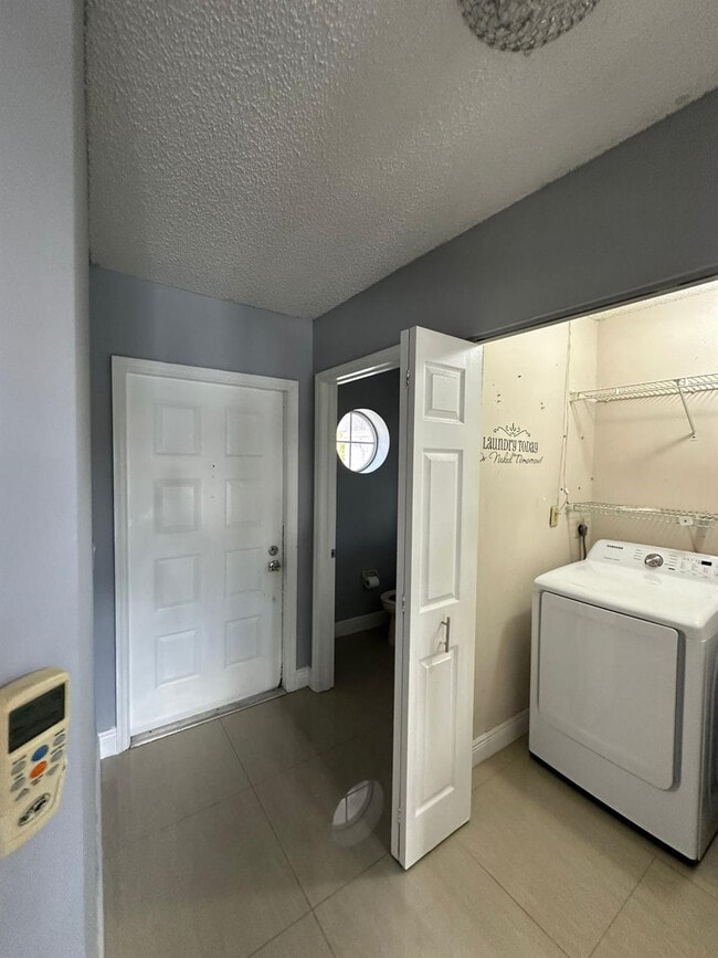 Building Photo - 7700 Stone Harbour Dr