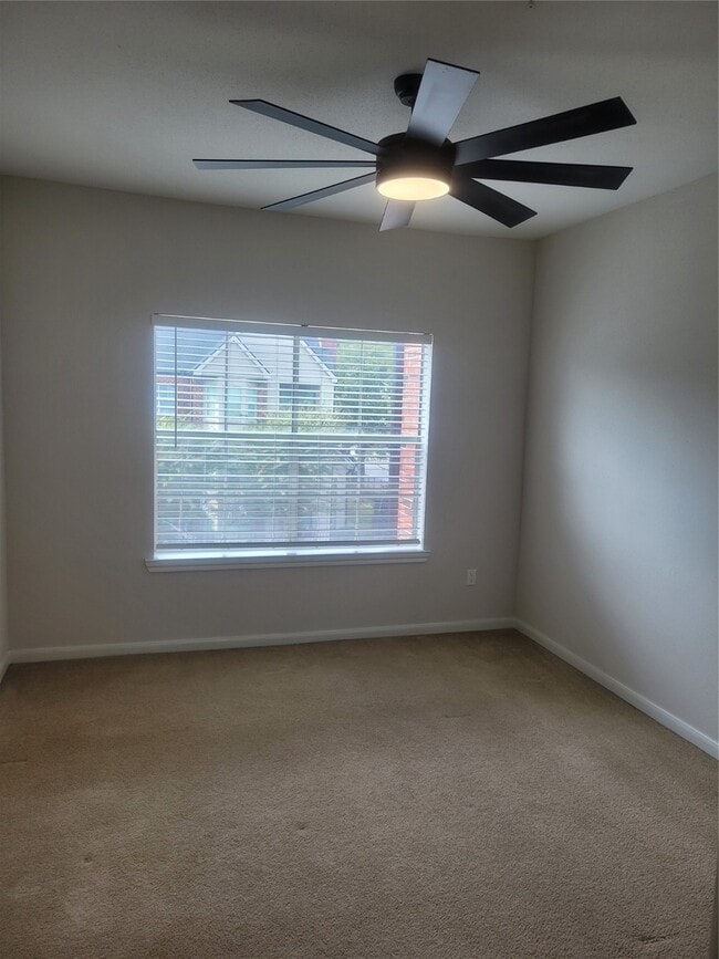 Building Photo - 1330 Old Spanish Trl