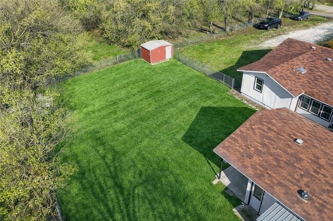 Building Photo - 5748 N Graham Rd