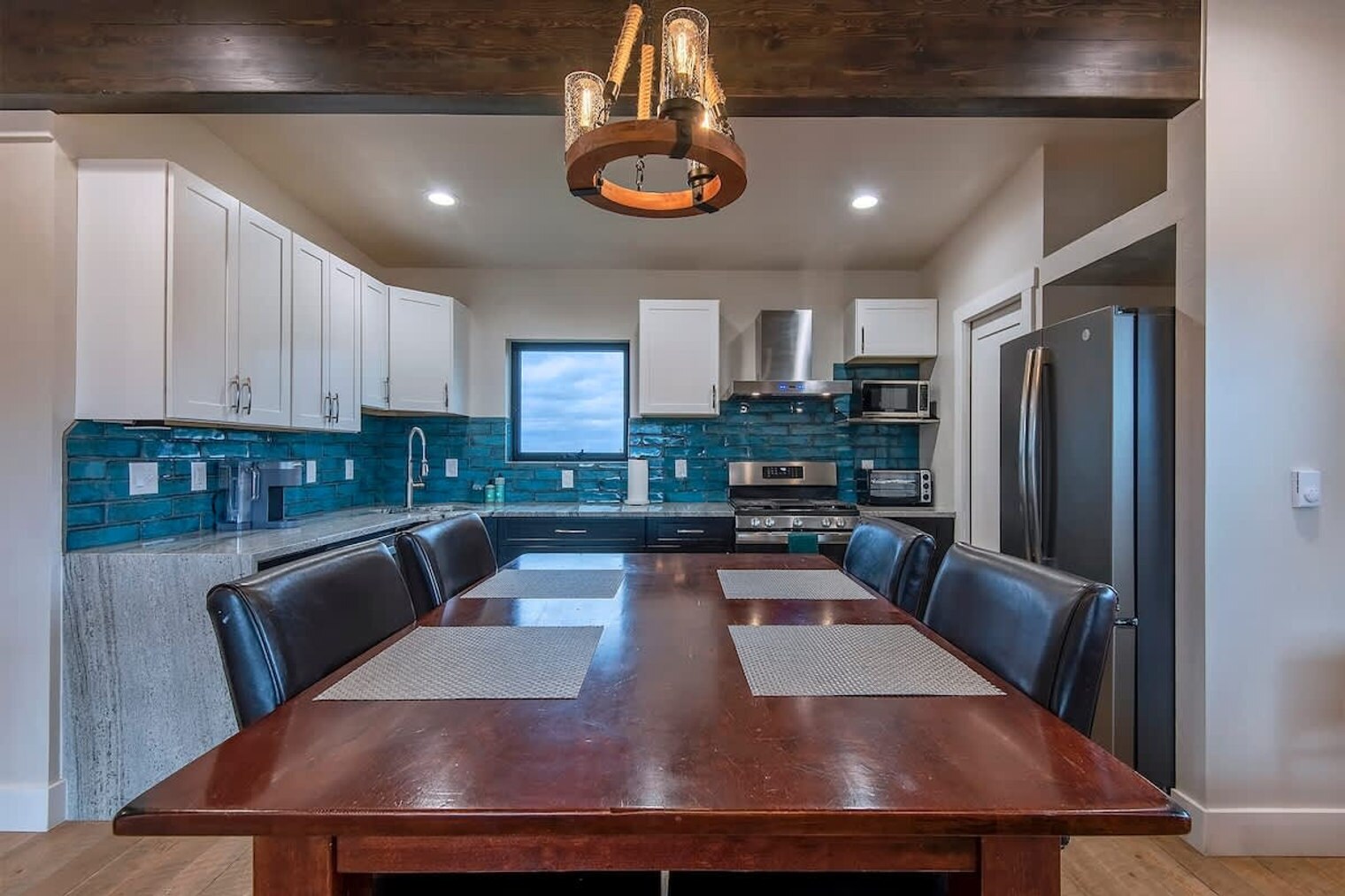 Building Photo - 73 N Beryl Ave