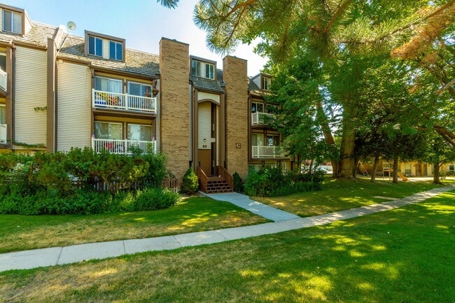 Building Photo - 88 W 50 S Unit C 12
