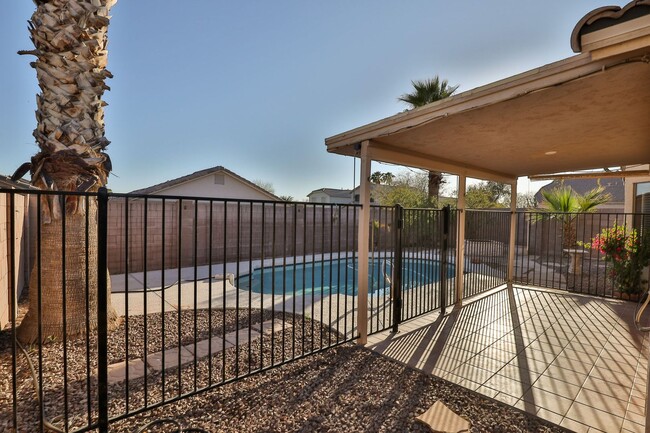 Building Photo - Beautiful 3-Bedroom Home with Pool on a Co...