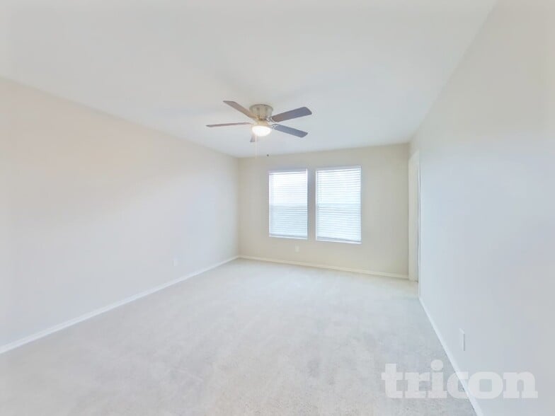 Building Photo - 160 Hanging Moss Dr