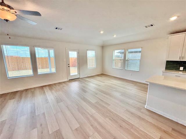 Building Photo - 409 Loch Dr