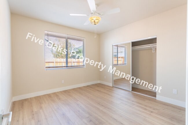 Building Photo - 811 1/2 Natoma St-