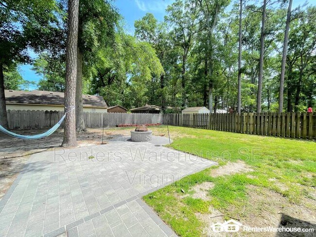 Building Photo - 5736 Avalon Woods Dr
