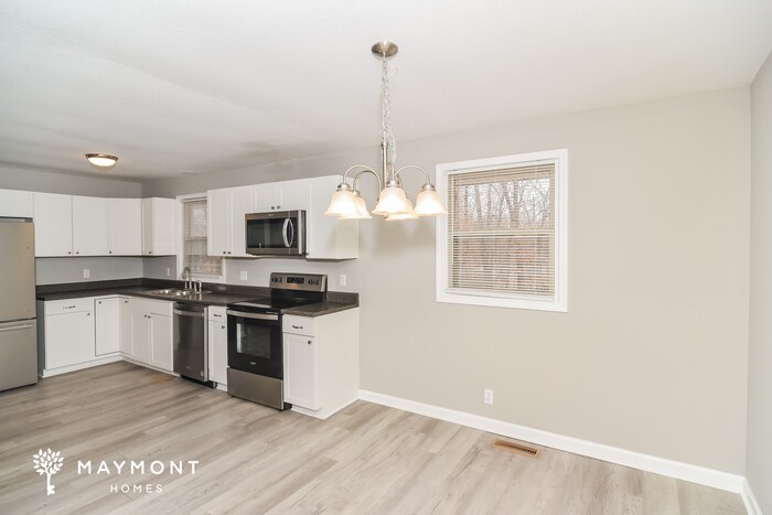 Building Photo - 2829 Thrush Dr