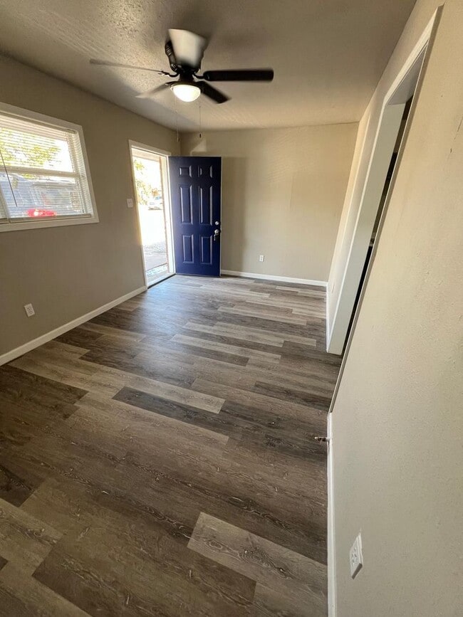 Building Photo - 1917 26th St