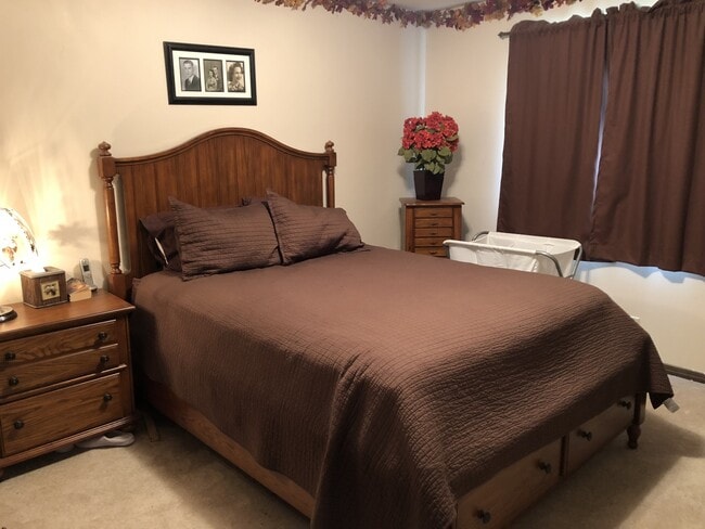 Building Photo - Top notch property!