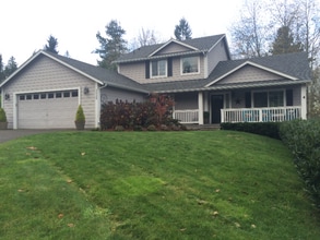 Building Photo - 2629 15th Ave SE