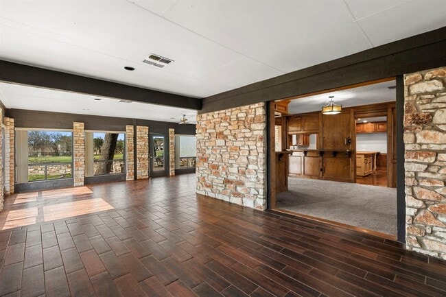 Building Photo - 108 Augusta Ln