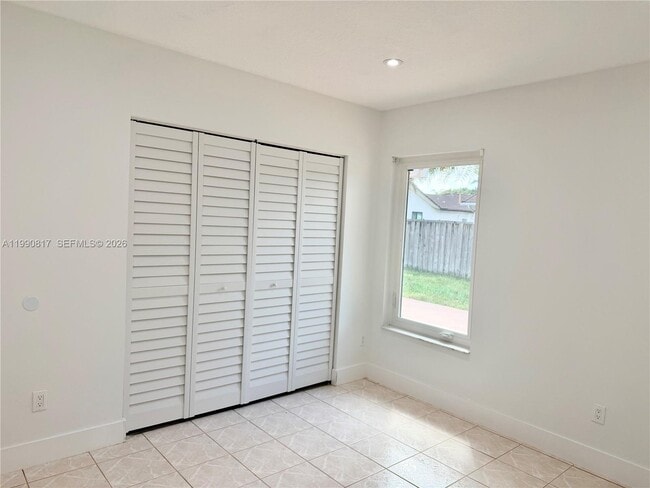 Building Photo - 17322 SW 149th Ct