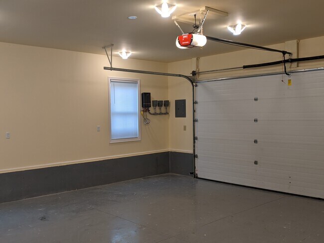 Garage - 1672 Lacey Spring Rd