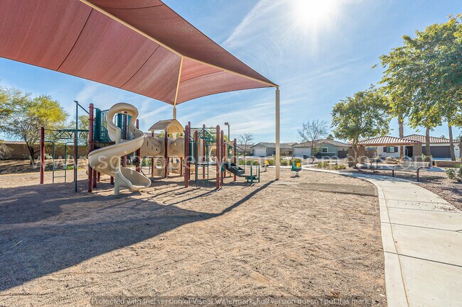 Building Photo - 4 bedroom Casa Grande home