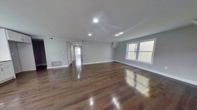 Building Photo - 15 Leedsville St