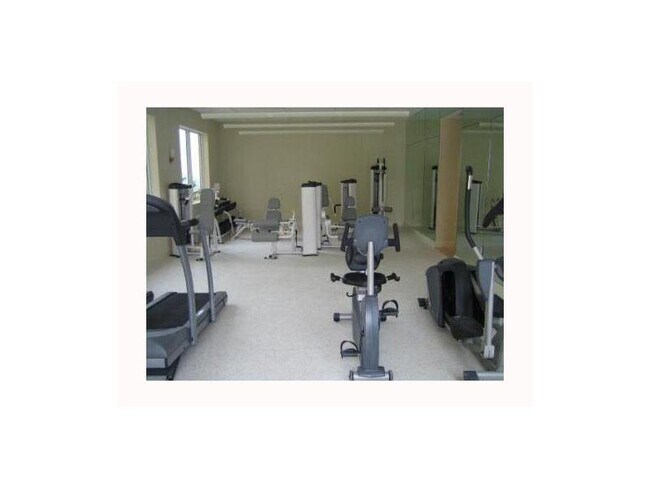 Building Photo - 3232 Coral Way