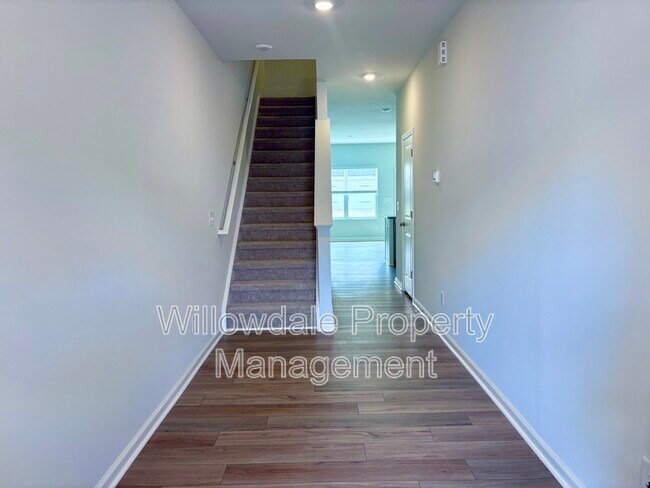 Building Photo - 183 Central Townes Wy