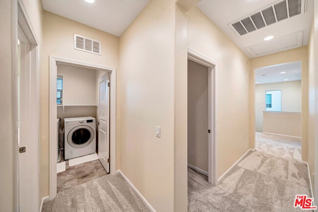 Building Photo - 25151 Golden Maple Dr