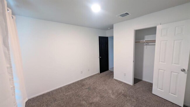 Building Photo - 154 Hammond Ct