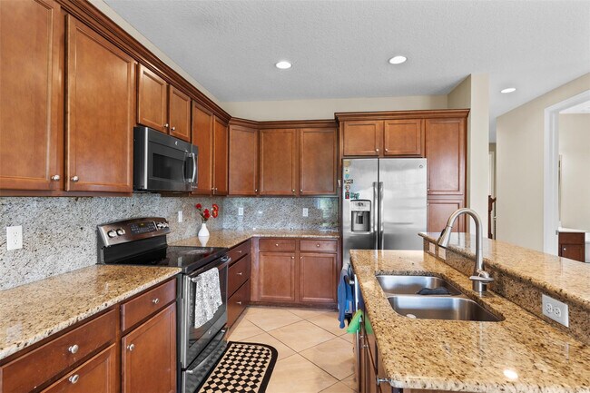 Building Photo - 5224 SW 77th Way