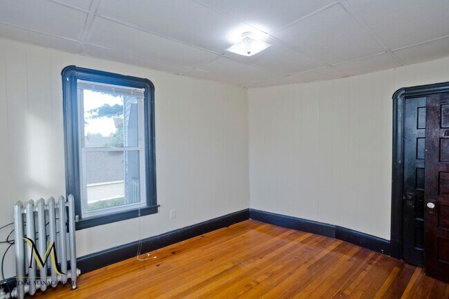 Building Photo - 43 Elmdale St