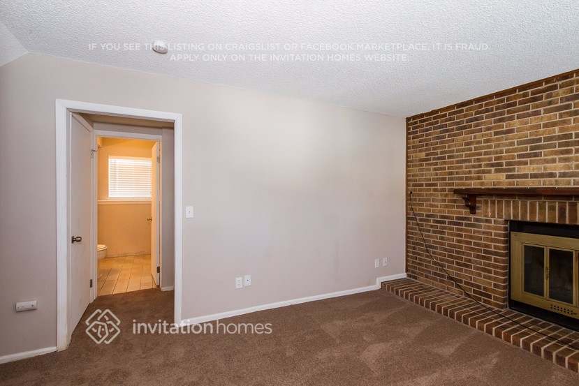 Building Photo - 4406 S Biscay Way