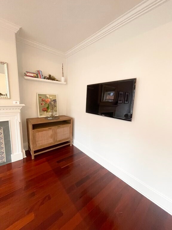 Building Photo - 146 Charles St