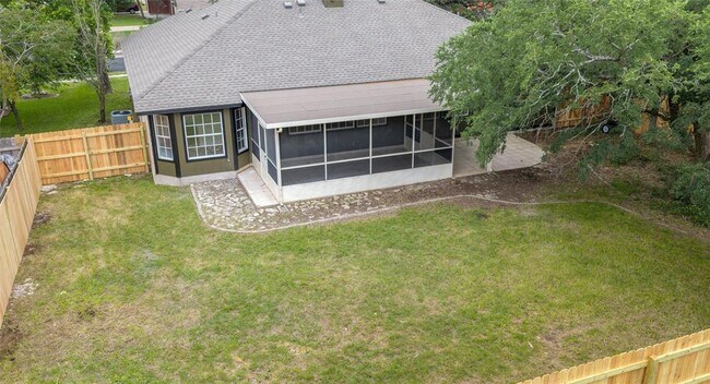 Building Photo - 412 Tamara Dr