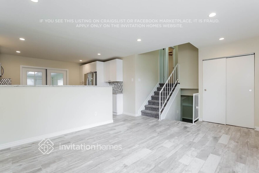 Building Photo - 11705 Adams St