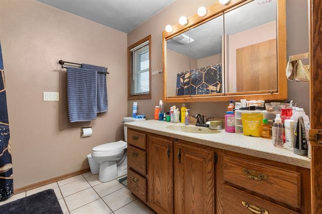 Building Photo - 510 E Peter Ln